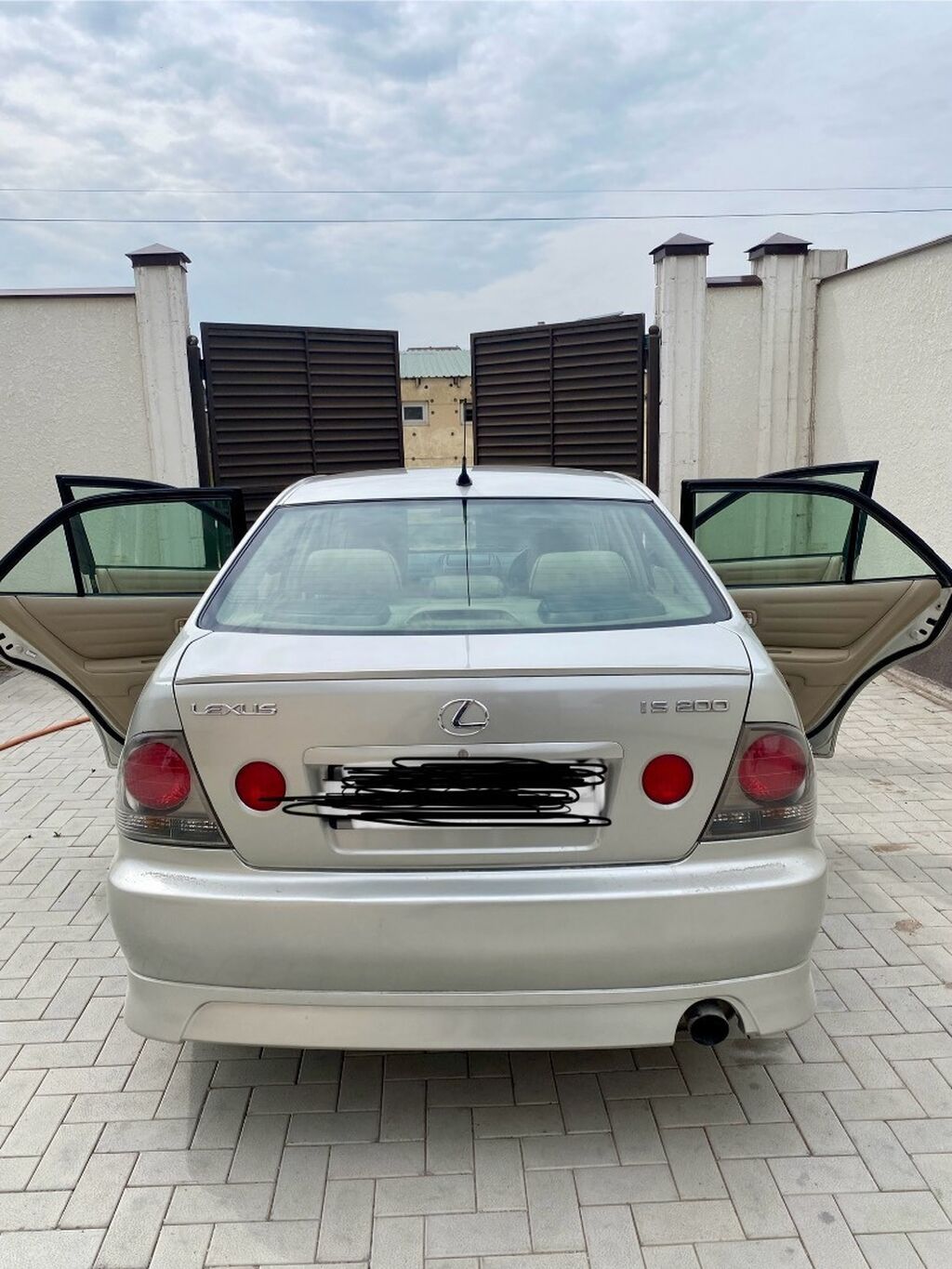 Lexus IS: 2005 г., 2 л, Автомат, Бензин, Седан: фото 2