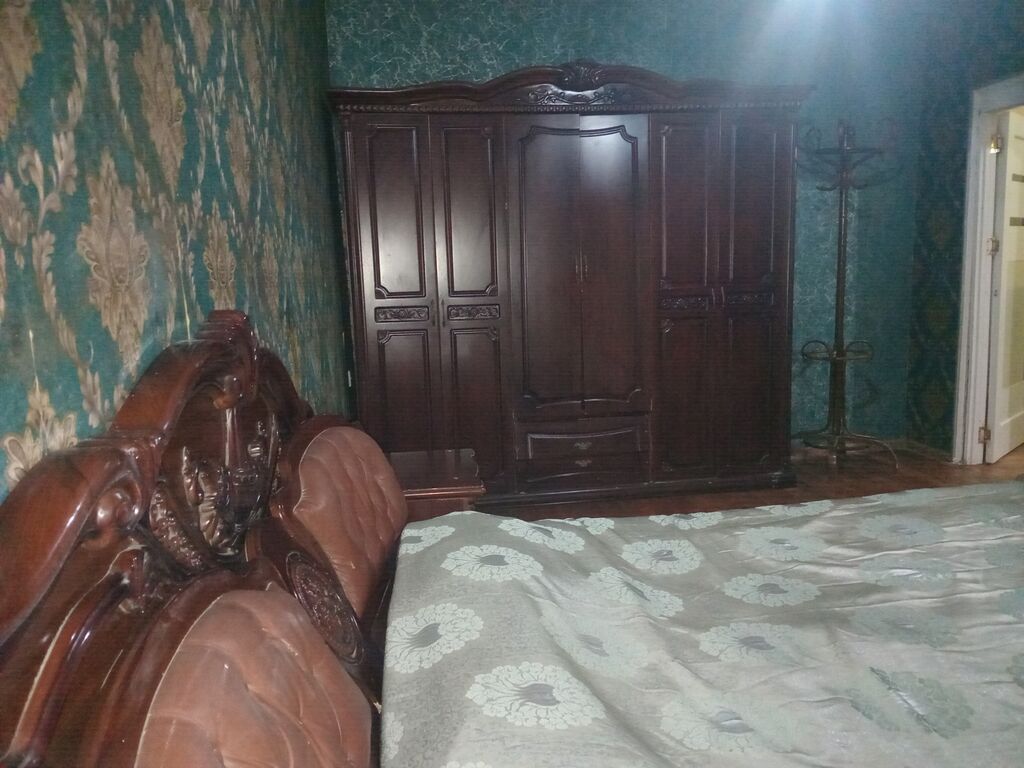 80 kv. m, 3 otaqlı, Qaz, İşıq, Su