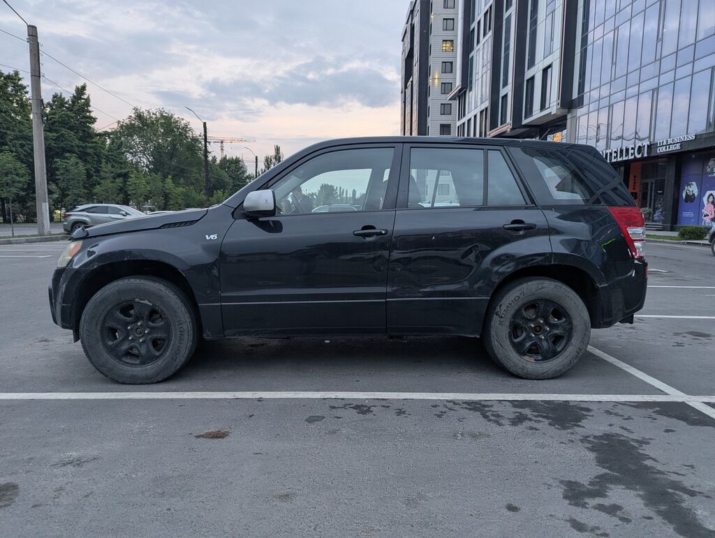 Suzuki Grand Vitara: 2007 г., 2.7 л, Автомат, Бензин, Кроссовер: фото 4