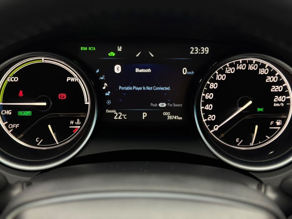 Toyota Camry: 2023 г., 2.5 л, Автомат, Гибрид, Седан: фото 8