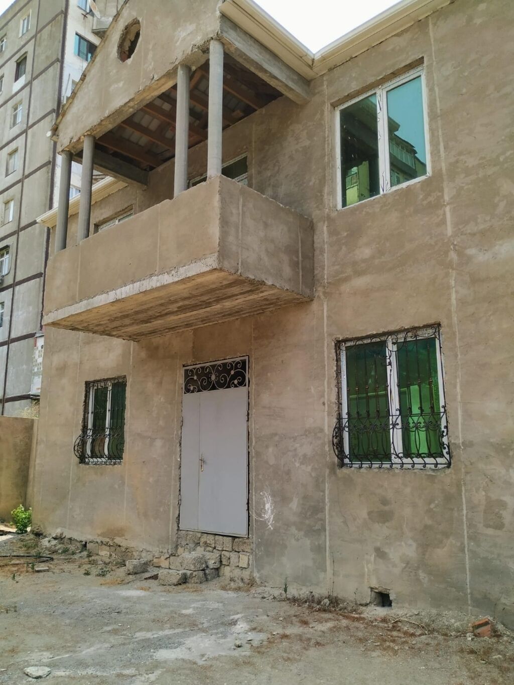 Əhmədlidə 4 otaqlı həyət evi satılır, 250 m², 300 000 AZN, şəkil 3 / 8
