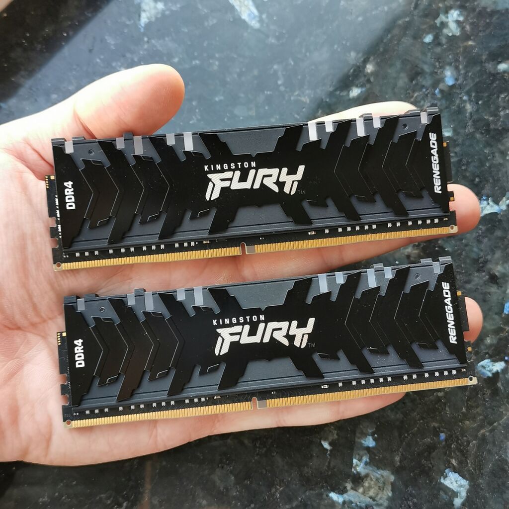 Оперативная память (RAM) для ПК, Б/у, Kingston Fury, 16 ГБ, DDR4, 3200 МГц: фото 2