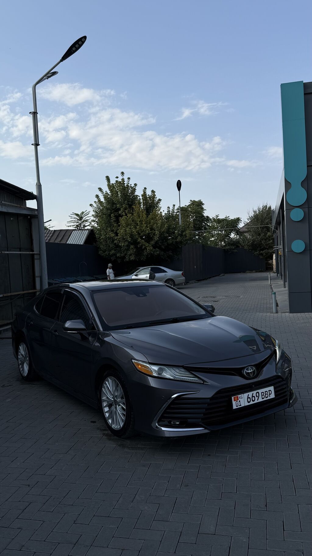 Toyota Camry: 2020 г., 2.5 л, Автомат, Бензин, Седан: фото 5
