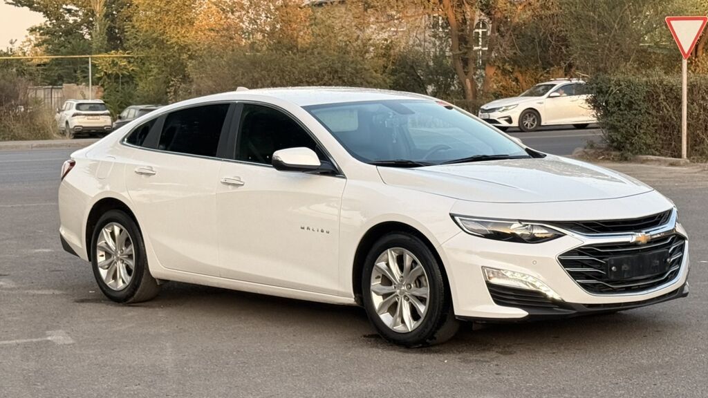 Chevrolet Malibu: 2019 г., 1.3 л, Вариатор, Бензин, Седан: фото 2
