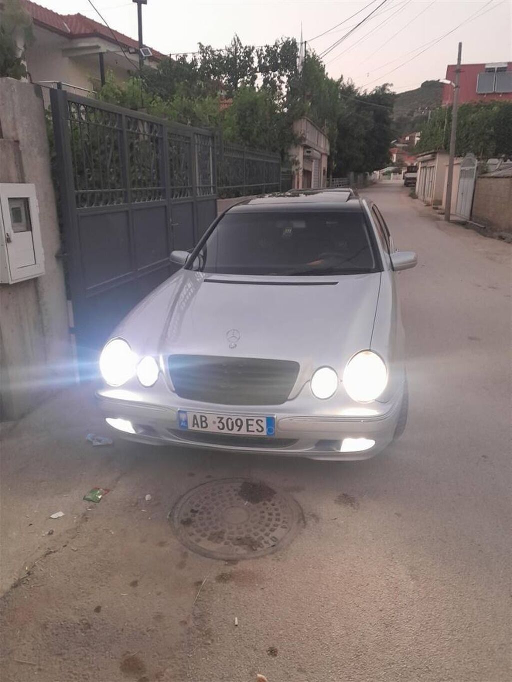 Mercedes-Benz: Mercedes-Benz E 200: 2.2 l. | 2001 έ. Λιμουζίνα — 1