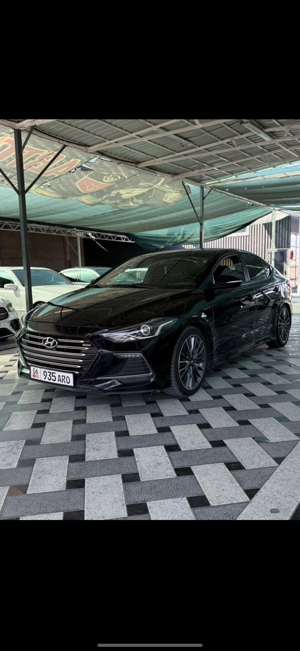 Hyundai Avante: 2018 г., Автомат, Бензин, Седан: фото 2