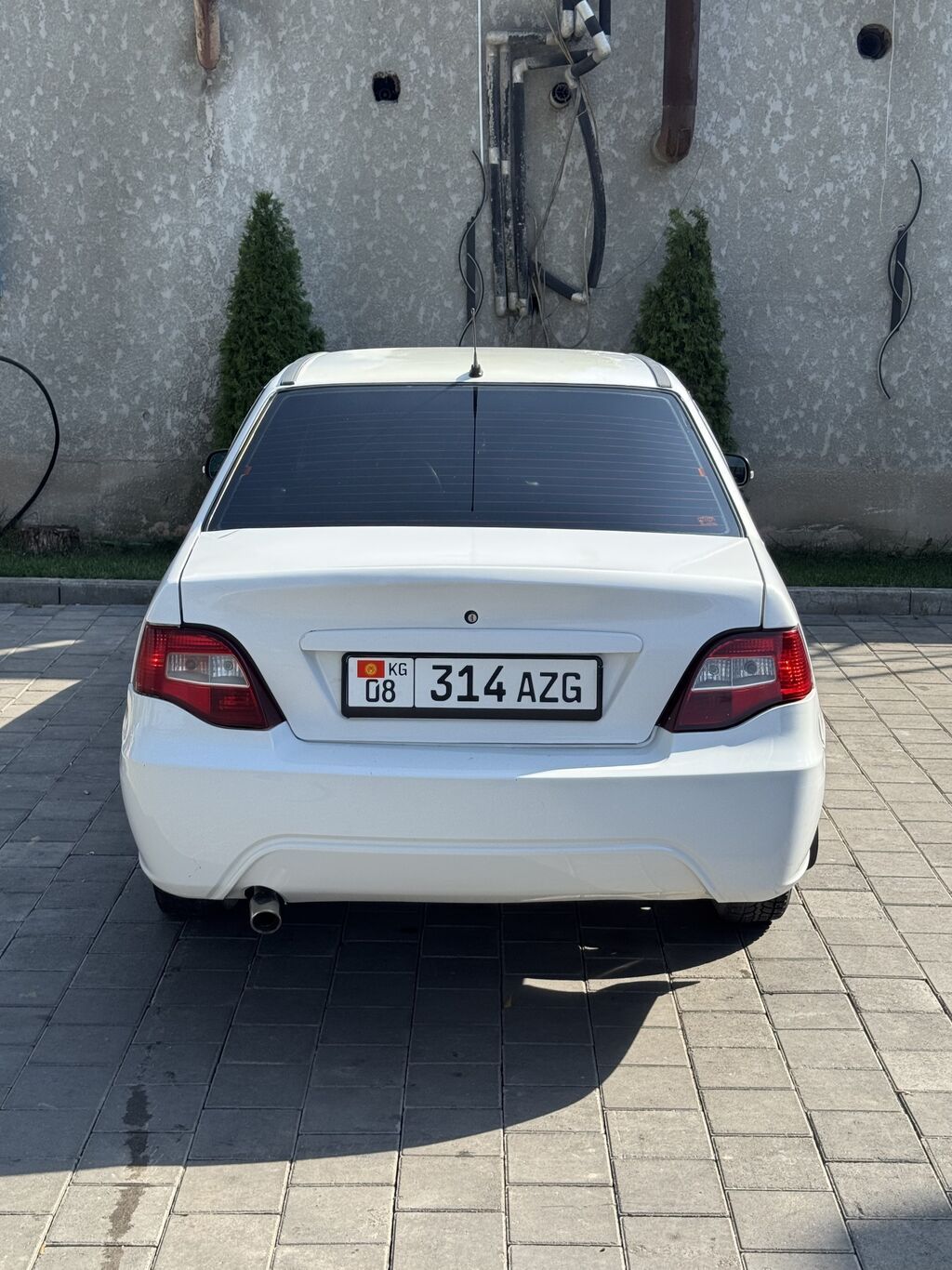 Daewoo Nexia: 2012 г., 1.6 л, Механика, Бензин, Седан: фото 2