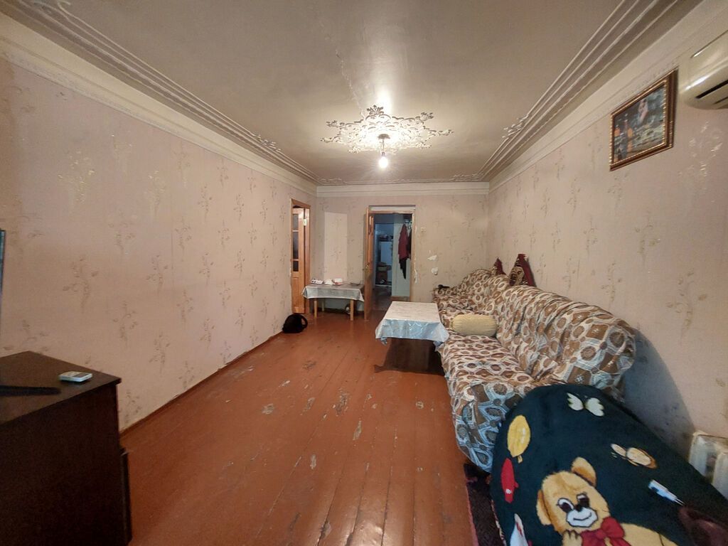 Продаётся 3-комнатная квартира в старом фонде, Neftçilər, 60 м², 154 998 AZN, фото 2 / 12