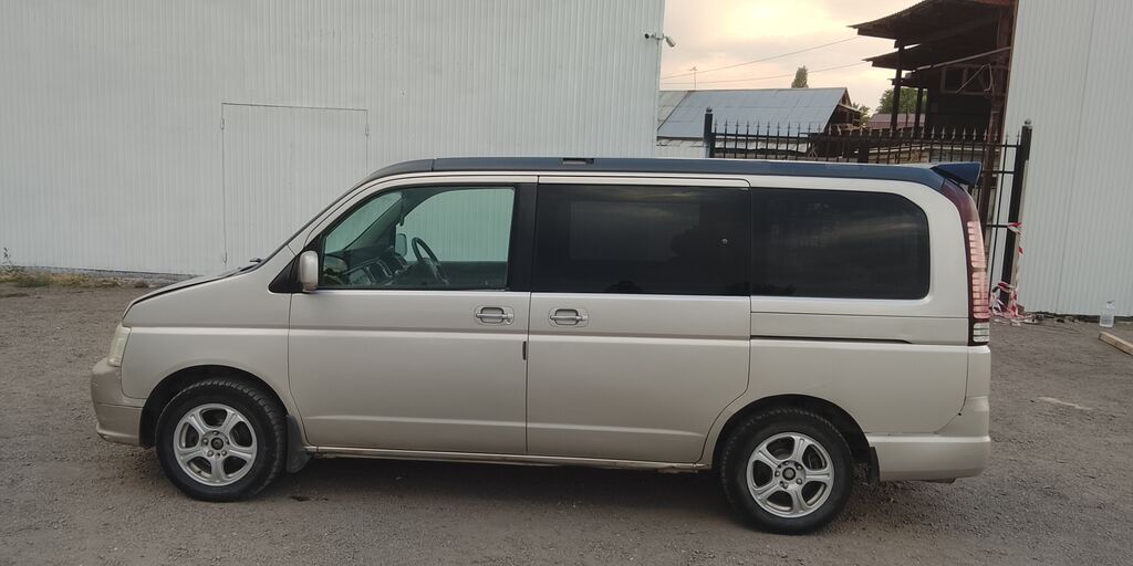 Honda Stepwgn: 2002 г., Автомат, Бензин, Минивэн: фото 6