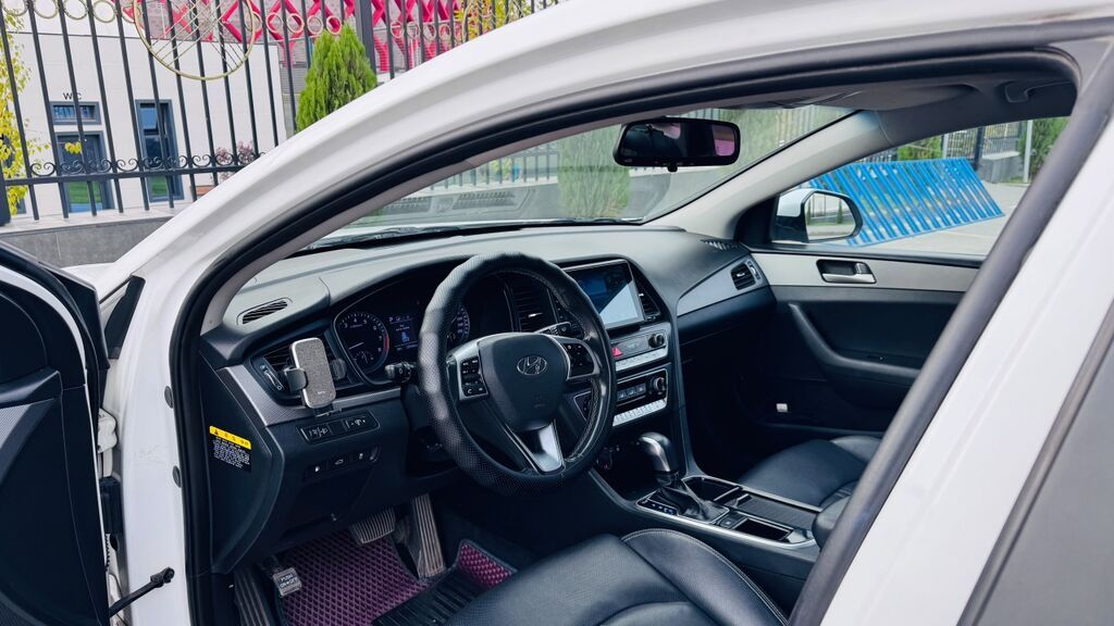 Hyundai Sonata: 2018 г., 0.2 л, Автомат, Газ, Седан: фото 6