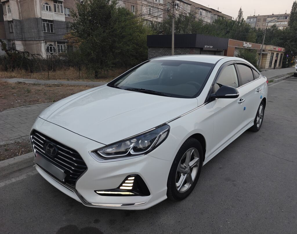 Hyundai Sonata: 2018 г., 2 л, Автомат, Газ, Седан: фото 2
