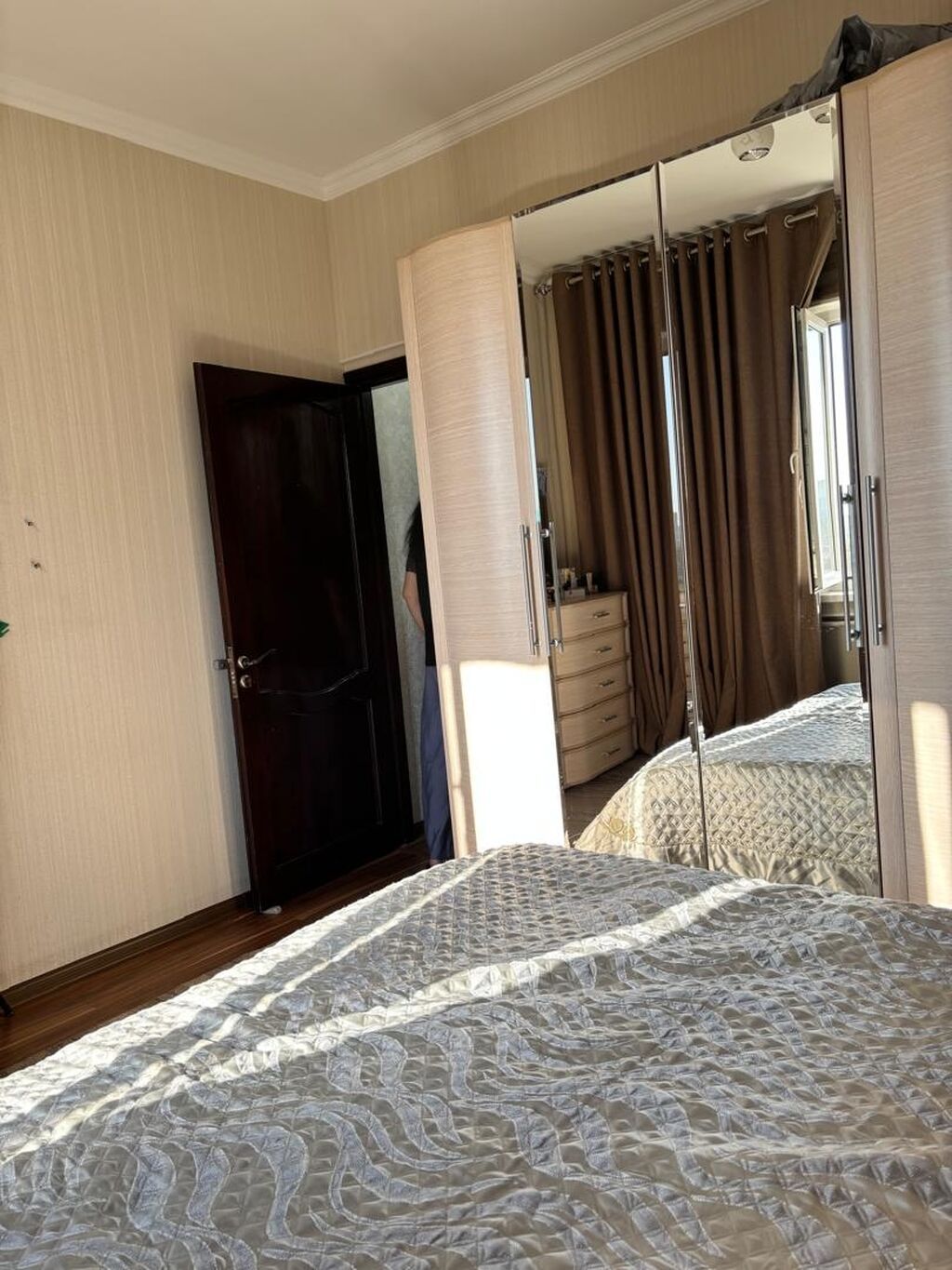 3 комнаты, 63 м², 7 мкр 106 серия, 8 этаж, Евроремонт: фото 3