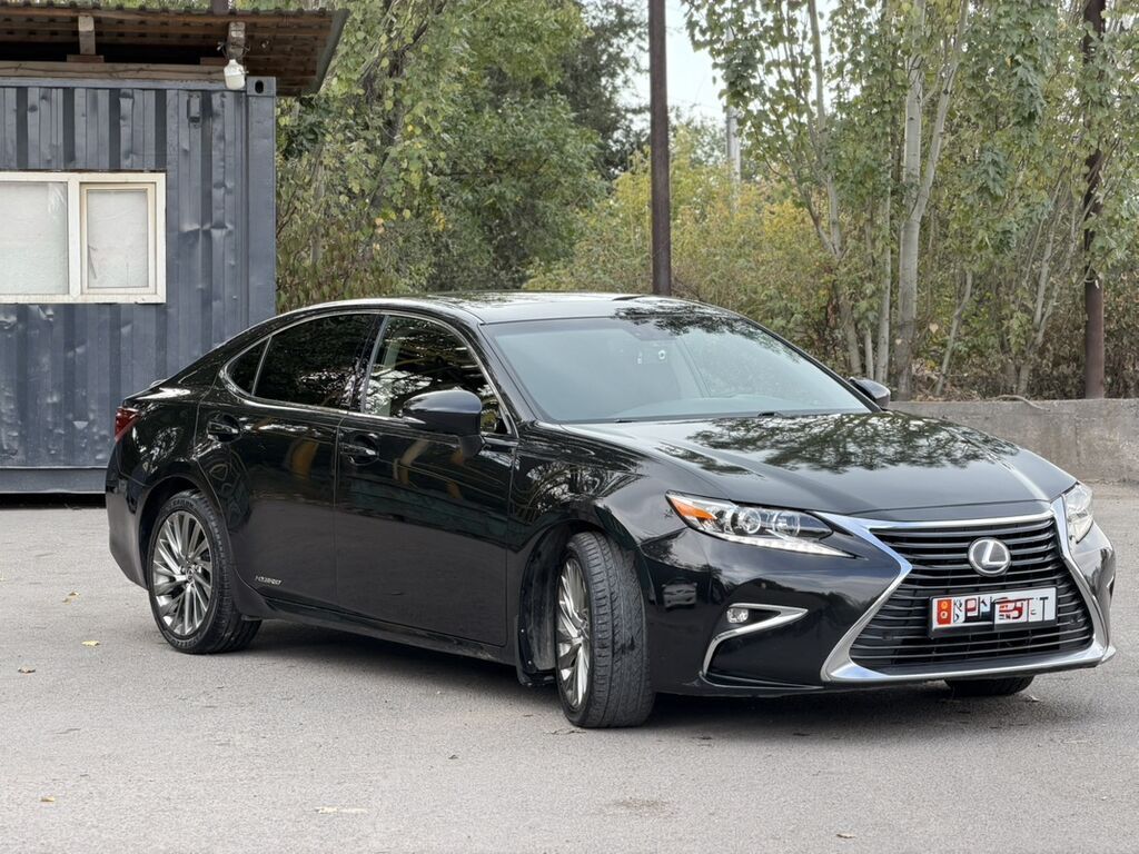 Lexus ES: 2017 г., 2.5 л, Гибрид, Седан: фото 1