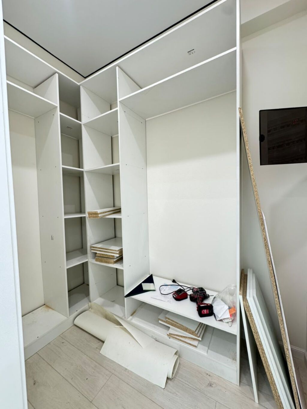 3 комнаты, 111 м², Асанбай мкр Элитка, 14 этаж, Свежий ремонт: фото 3