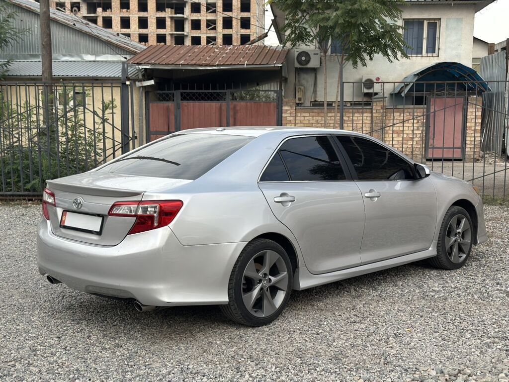 Toyota Camry: 2011 г., 3.5 л, Автомат, Бензин, Седан: фото 4