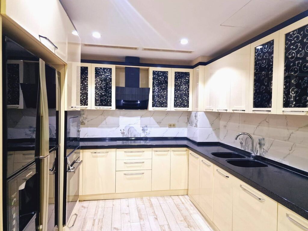 Сдаётся 3-комнатная квартира, Sahil, 115 м², 2 600 AZN/мес, фото 5 / 12
