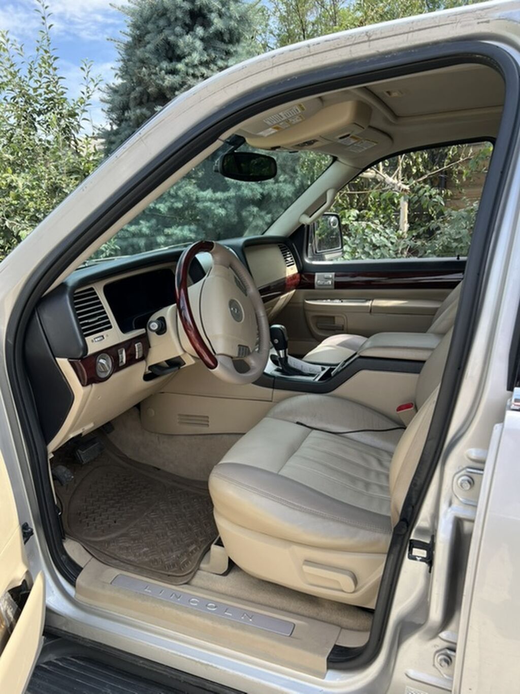Lincoln Aviator: 2005 г., 4.6 л, Автомат, Бензин, Внедорожник: фото 5