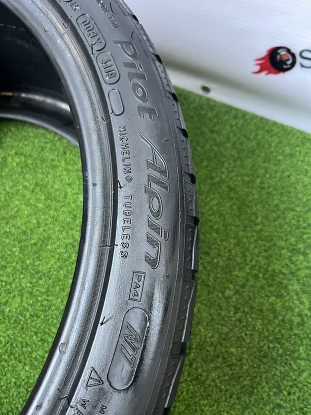 Шины 295 / 30 / R 20, Зима, Б/у, Пара, Легковые, Франция, Michelin: фото 5