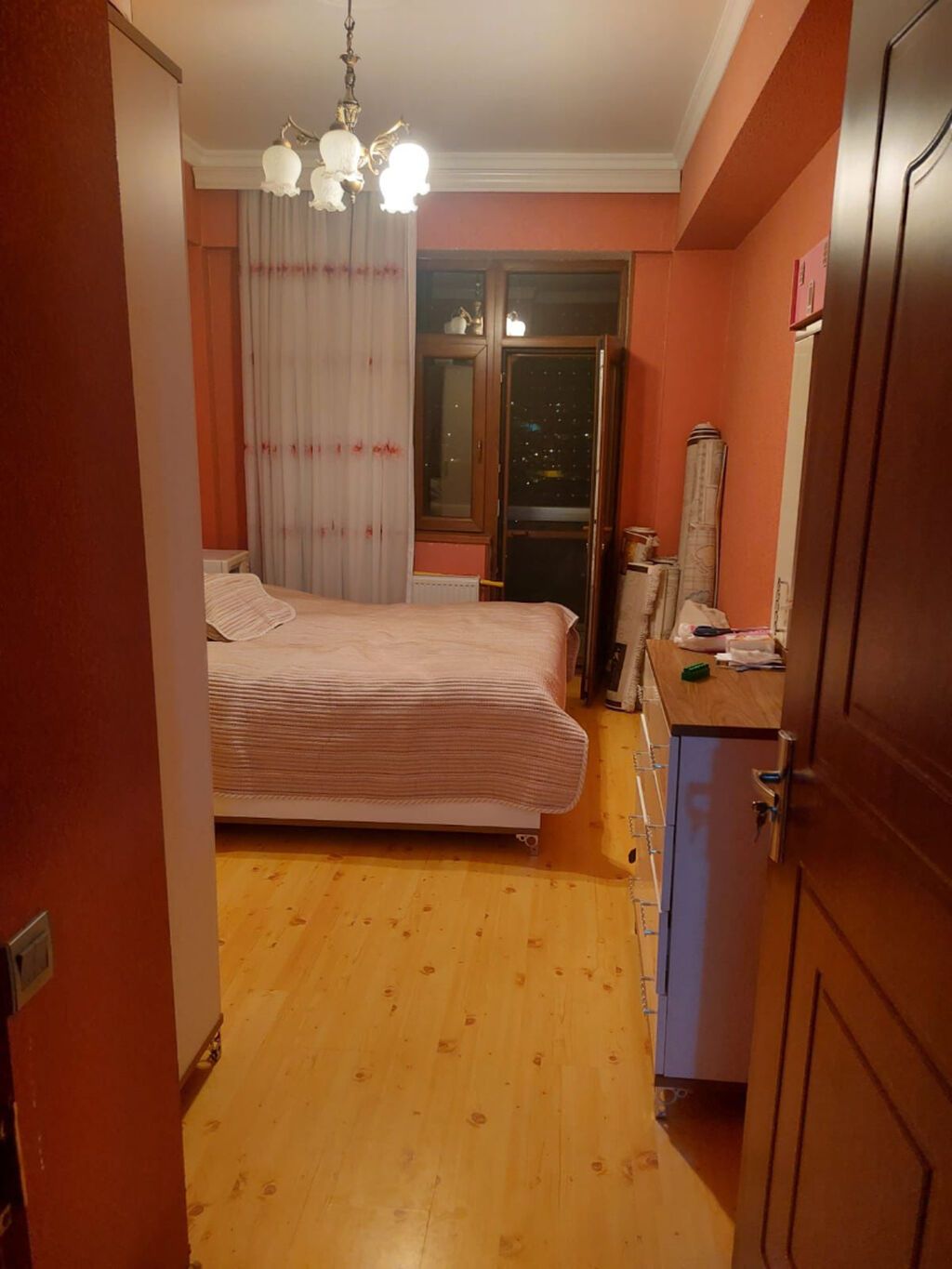 Bakı, 3 otaqlı, Köhnə tikili, 115 kv. m