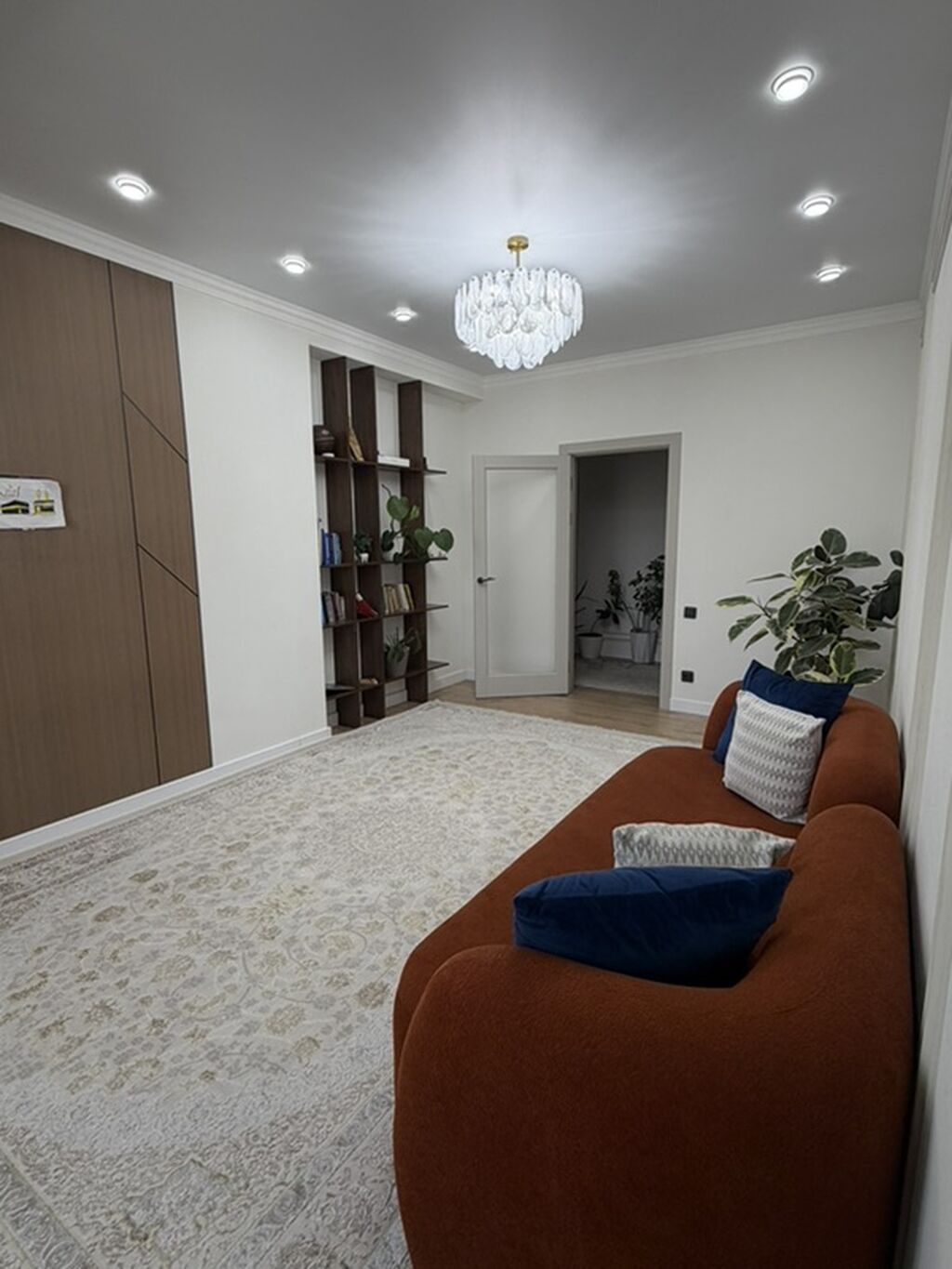 3 комнаты, 93 м², Элитка, 11 этаж, Дизайнерский ремонт: фото 2