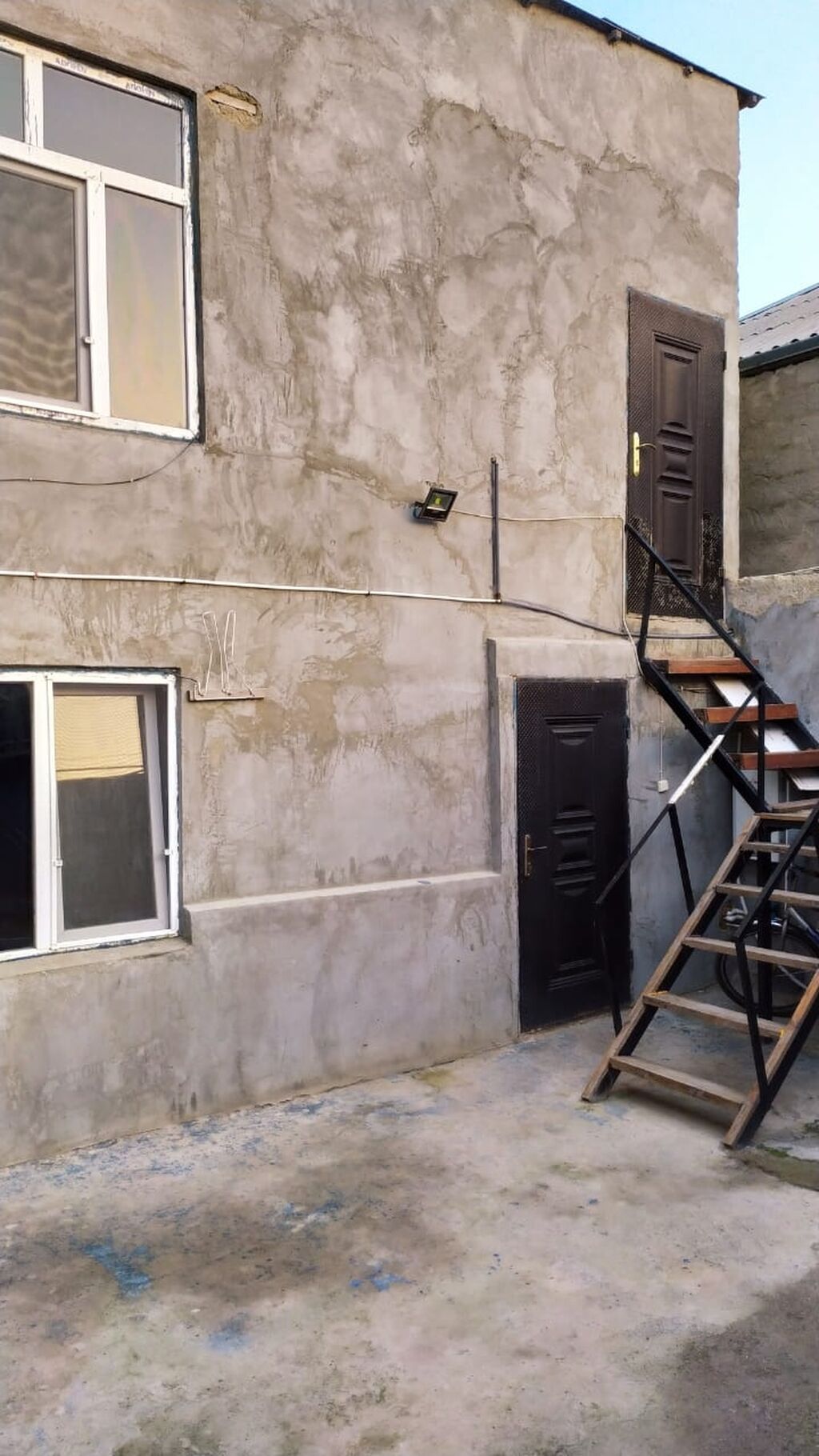35 kv. m, 3 otaqlı, Su