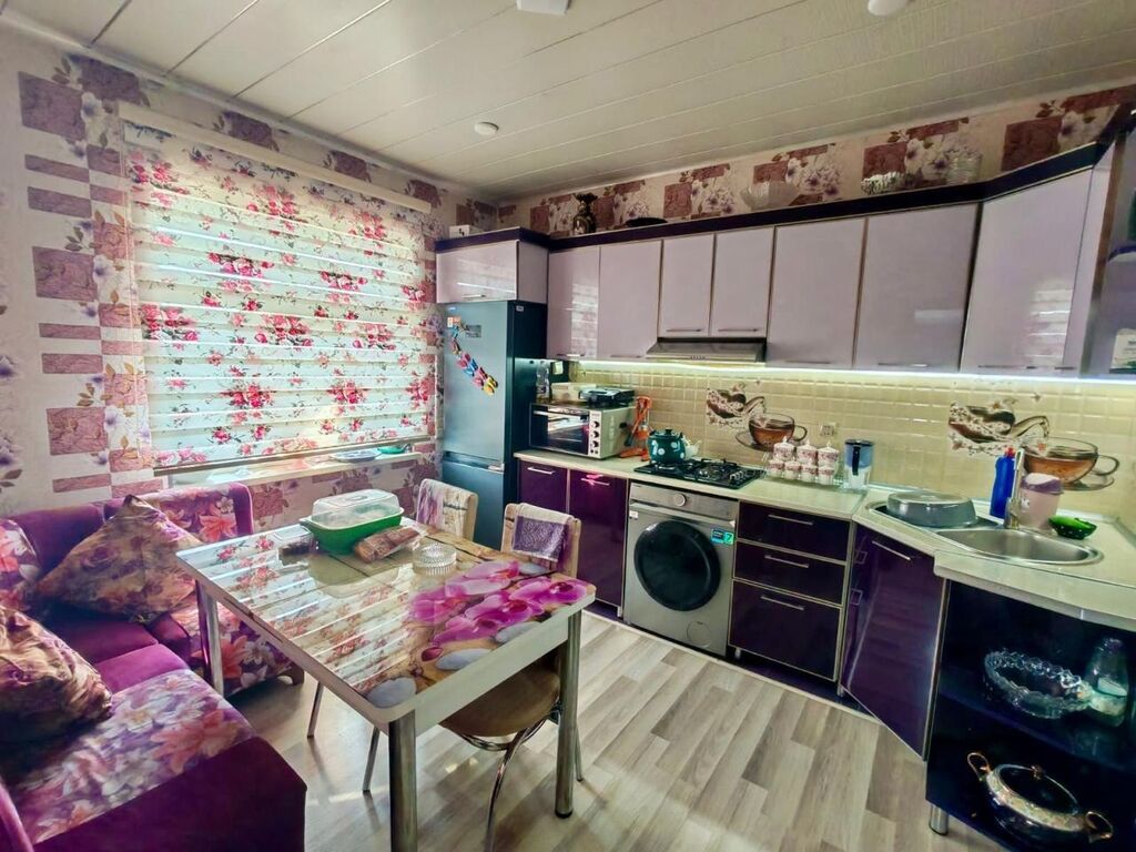 TƏCİLİ SATILIR – SUMQAYITDA 2 MƏRTƏBƏLİ HƏYƏT EVİ 📍 Ünvan: Sumqayıt
