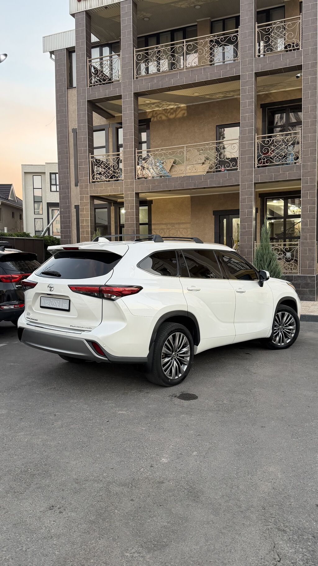 Toyota Highlander: 2021 г., 2.5 л, Автомат, Бензин, Кроссовер: фото 5