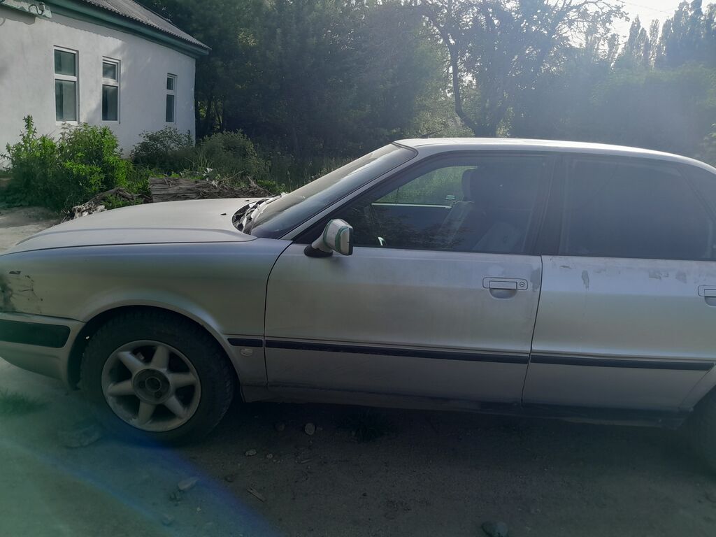 Audi 80