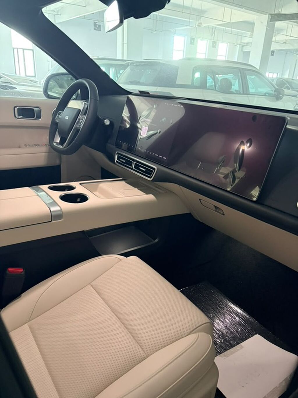 Lixiang L6: 2026 г., 1.5 л, Автомат, Гибрид, Кроссовер: фото 8
