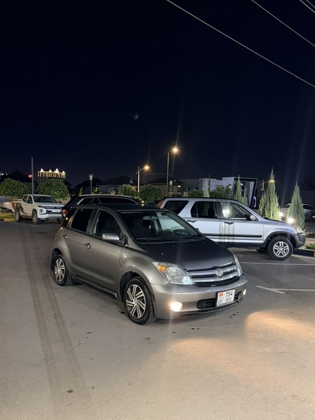 Toyota Ist: 2004 г., 1.5 л, Вариатор, Бензин, Хэтчбэк: фото 3