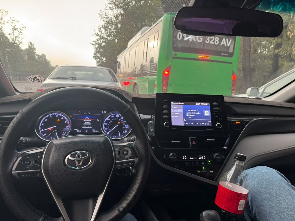 Toyota Camry: 2018 г., 2.5 л, Автомат, Бензин, Седан: фото 5