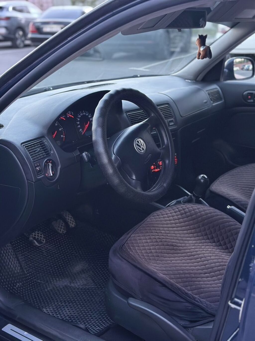 Volkswagen Golf: 2003 г., 1.6 л, Механика, Бензин, Хэтчбэк: фото 5