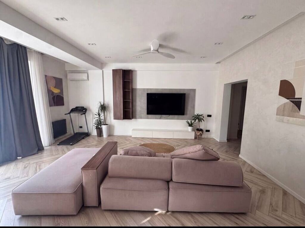 3 комнаты, 90 м², Асанбай мкр Элитка, 7 этаж, Дизайнерский ремонт: фото 2