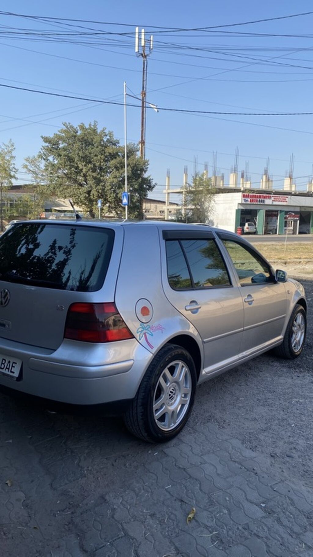 Volkswagen Golf: 2002 г., 1.6 л, Механика, Бензин, Хэтчбэк: фото 2