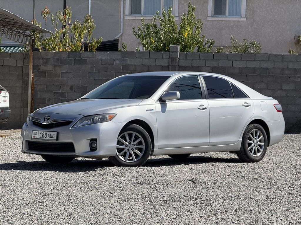 Toyota Camry: 2010 г., 2.4 л, Автомат, Гибрид, Седан: фото 2