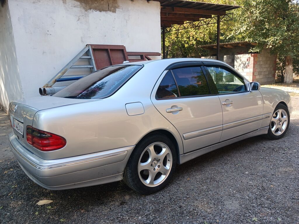 Mercedes-Benz E-Class: 2001 г., Седан: фото 5