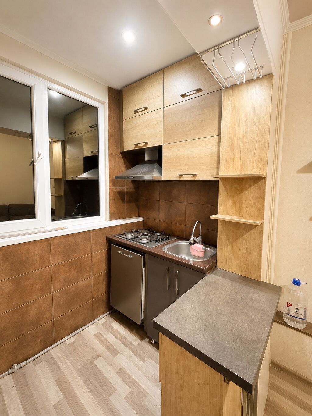 3 комнаты, 78 м², Аламедин-1 мкр 105 серия, 7 этаж, Старый ремонт: фото 4