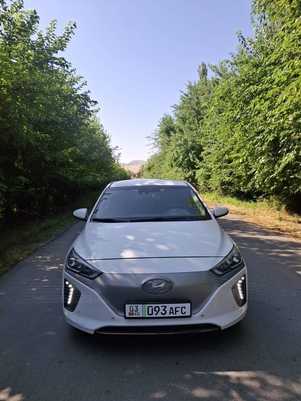 Hyundai Ioniq: 2017 г., Автомат, Электромобиль, Хэтчбэк: фото 2