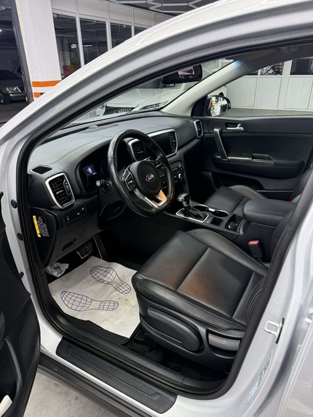 Kia Sportage: 2019 г., 2 л, Автомат, Дизель, Кроссовер — фото 6