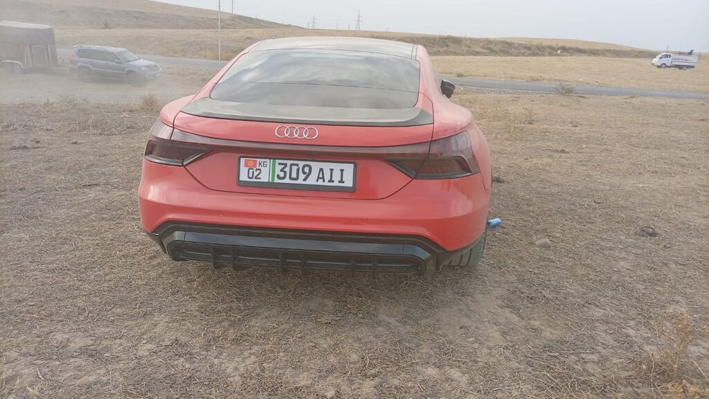 Audi e-tron GT: 2021 г., Вариатор, Электромобиль, Седан: фото 2