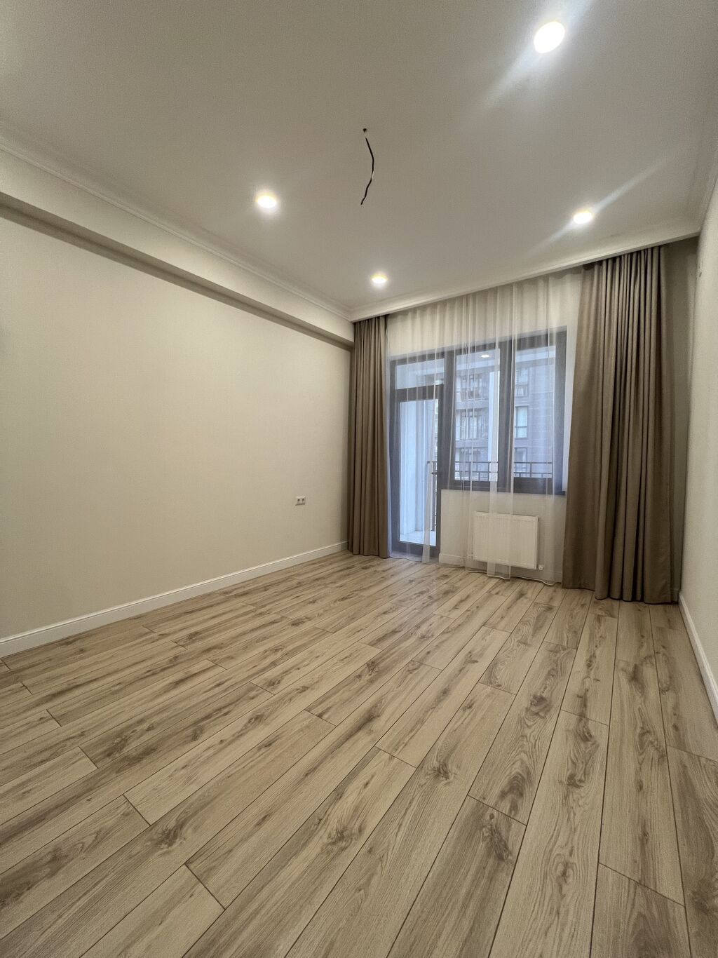 3 комнаты, 90 м², Элитка, 3 этаж, Свежий ремонт: фото 8