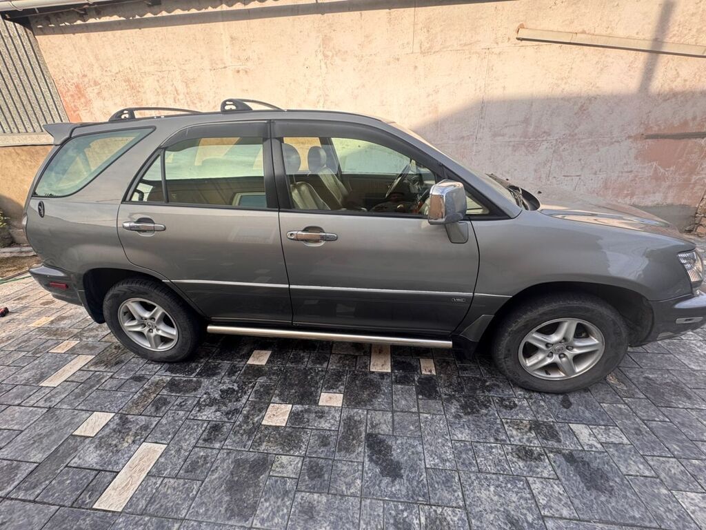 Lexus RX: 2002 г., Автомат, Бензин, Кроссовер: фото 3