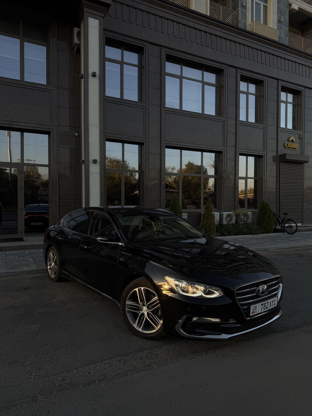 Hyundai Grandeur: 2018 г., 3 л, Автомат, Газ, Седан: фото 4