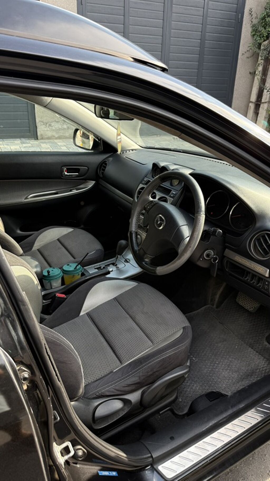 Mazda Atenza: 2005 г., 2.3 л, Автомат, Бензин, Универсал: фото 5