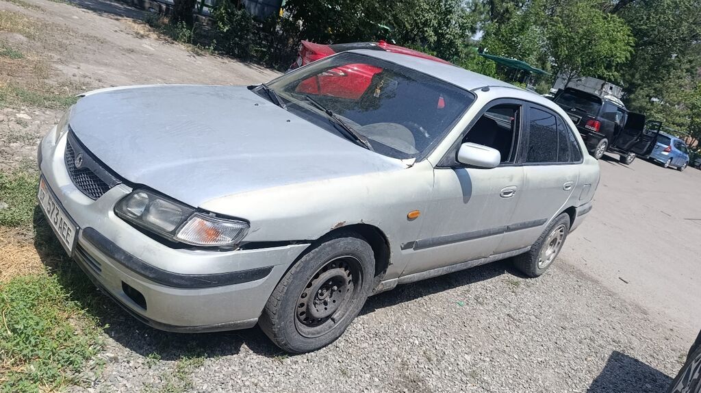Mazda 626: 1999 г., Седан — фото 3
