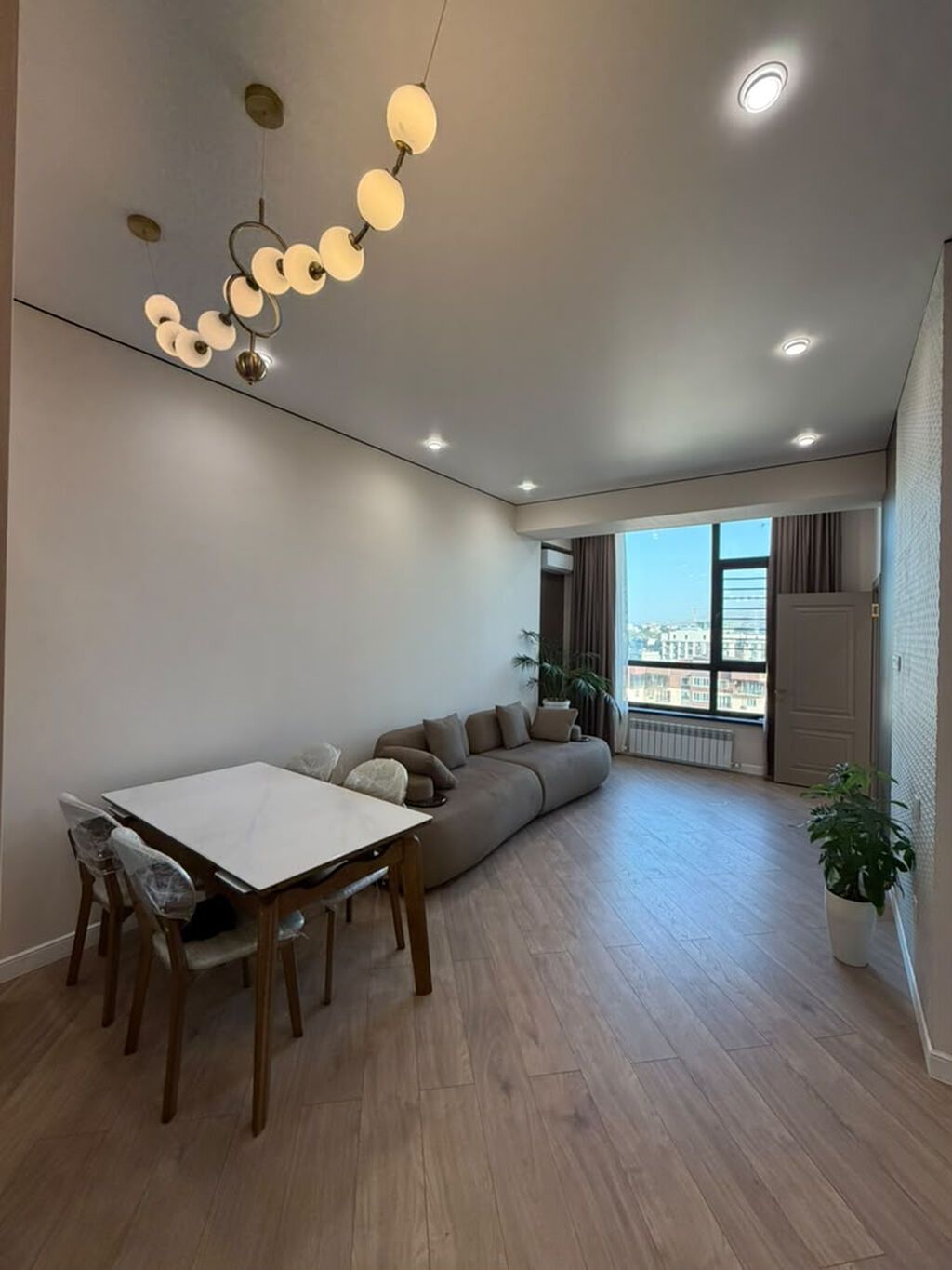 2 комнаты, 56 м², 7 мкр Элитка, 15 этаж, Дизайнерский ремонт: фото 4