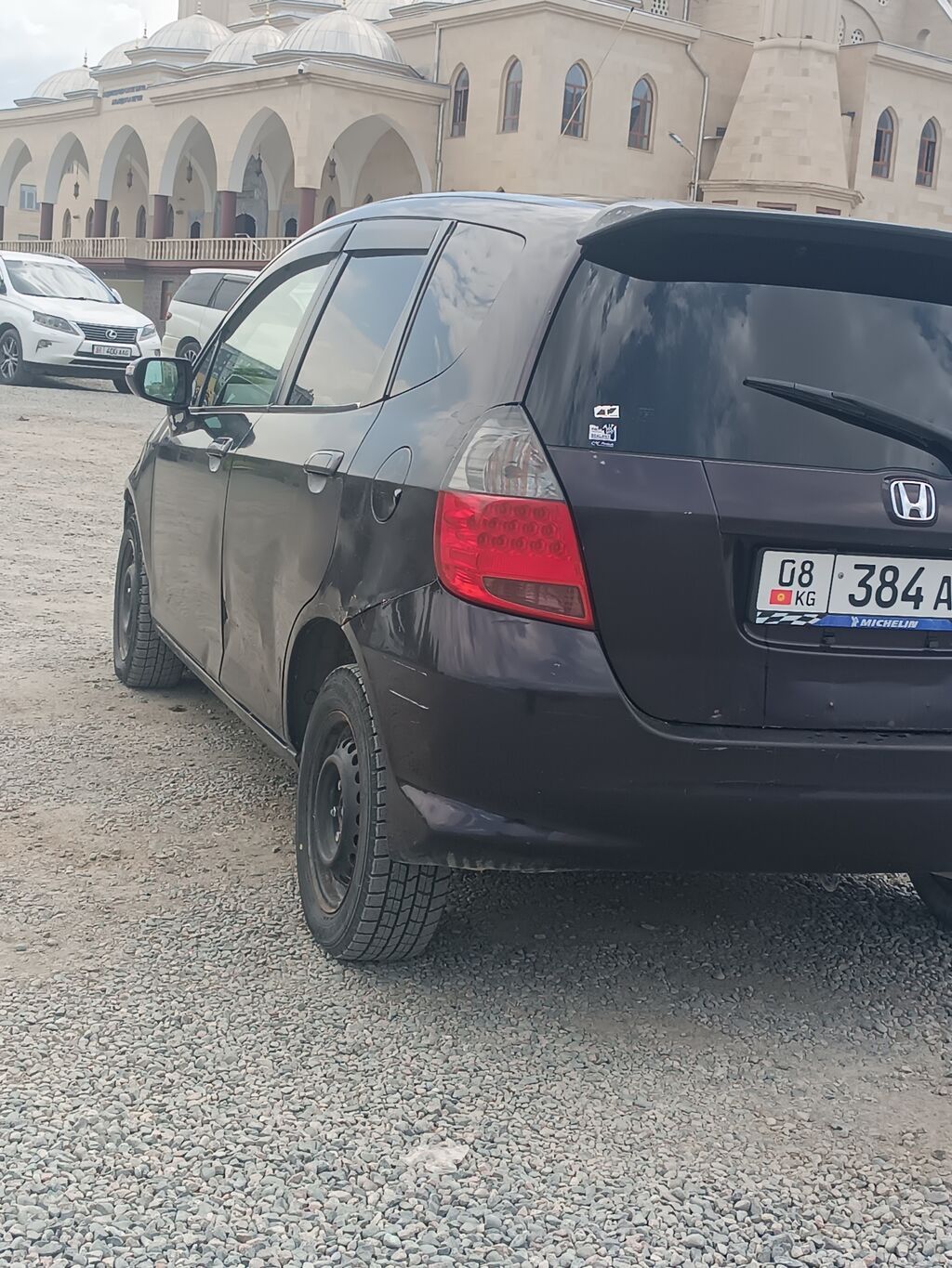 Honda Fit: 2005 г., 1.3 л, Автомат, Бензин, Хэтчбэк: фото 4