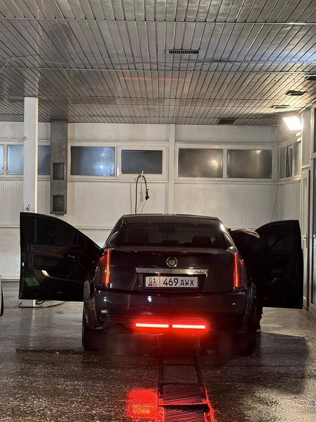 Cadillac CTS: 2011 г., 3.6 л, Бензин, Седан: фото 2