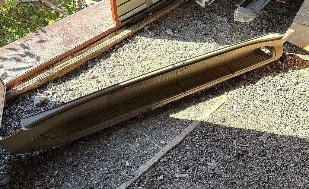 Пороги и комплектующие: Lexus, Оригинал