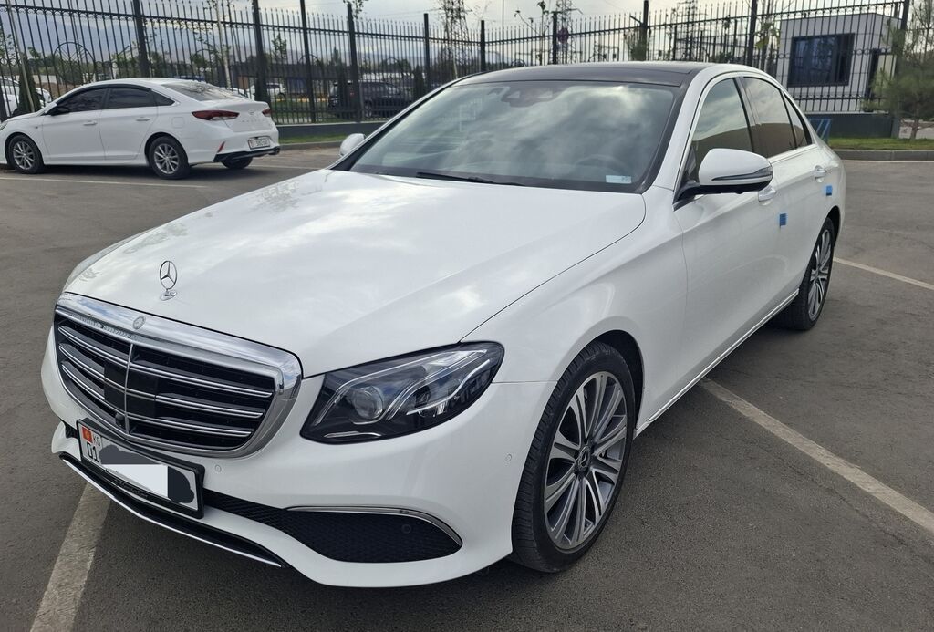 Mercedes-Benz E-Class: 2019 г., 3 л, Автомат, Бензин, Седан: фото 2